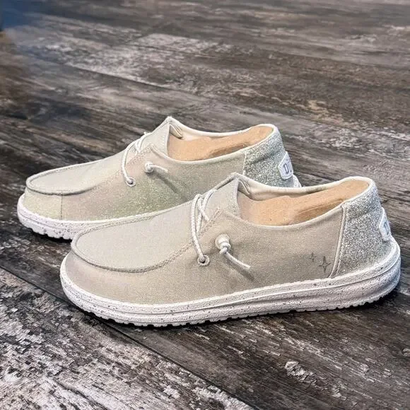 Hey Dude Loafers Shoes Womens Size 6 Ivory Wendy Celestial Shine Beach Comfy NEW - Picture 11 of 11
